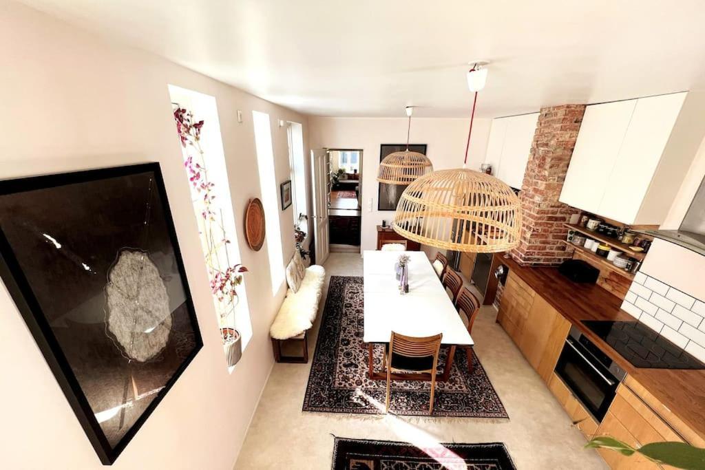 Spacious Historical Art Oasis In The City Center Bergen Exterior foto