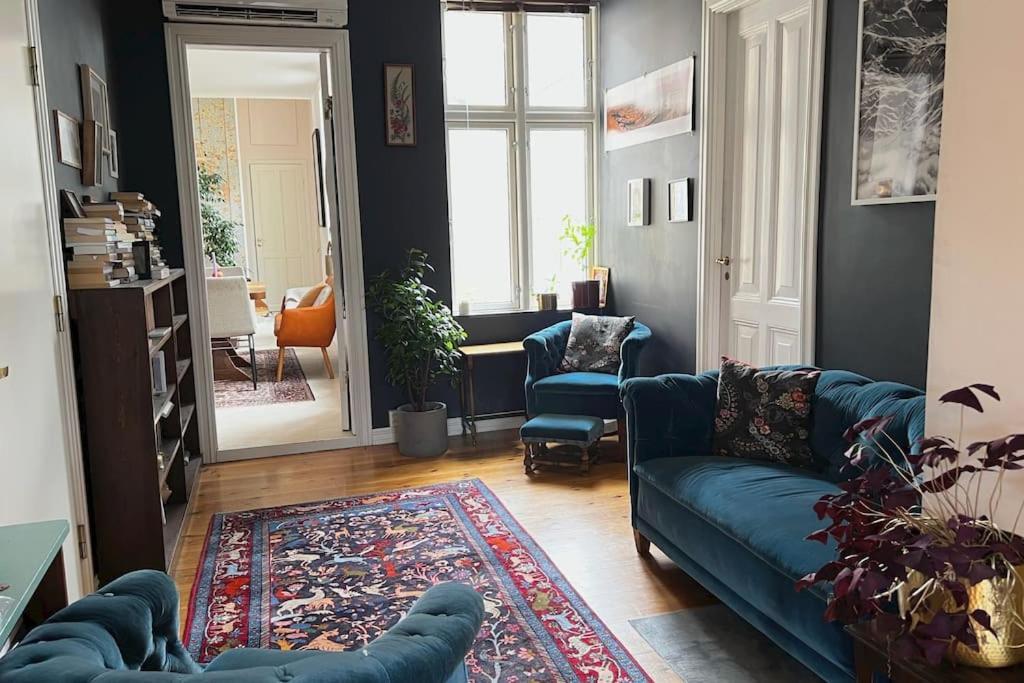 Spacious Historical Art Oasis In The City Center Bergen Exterior foto